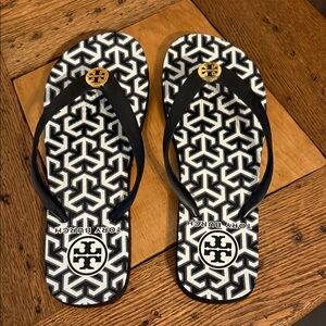 Tory Burch Black and White Geometric Flip Flops